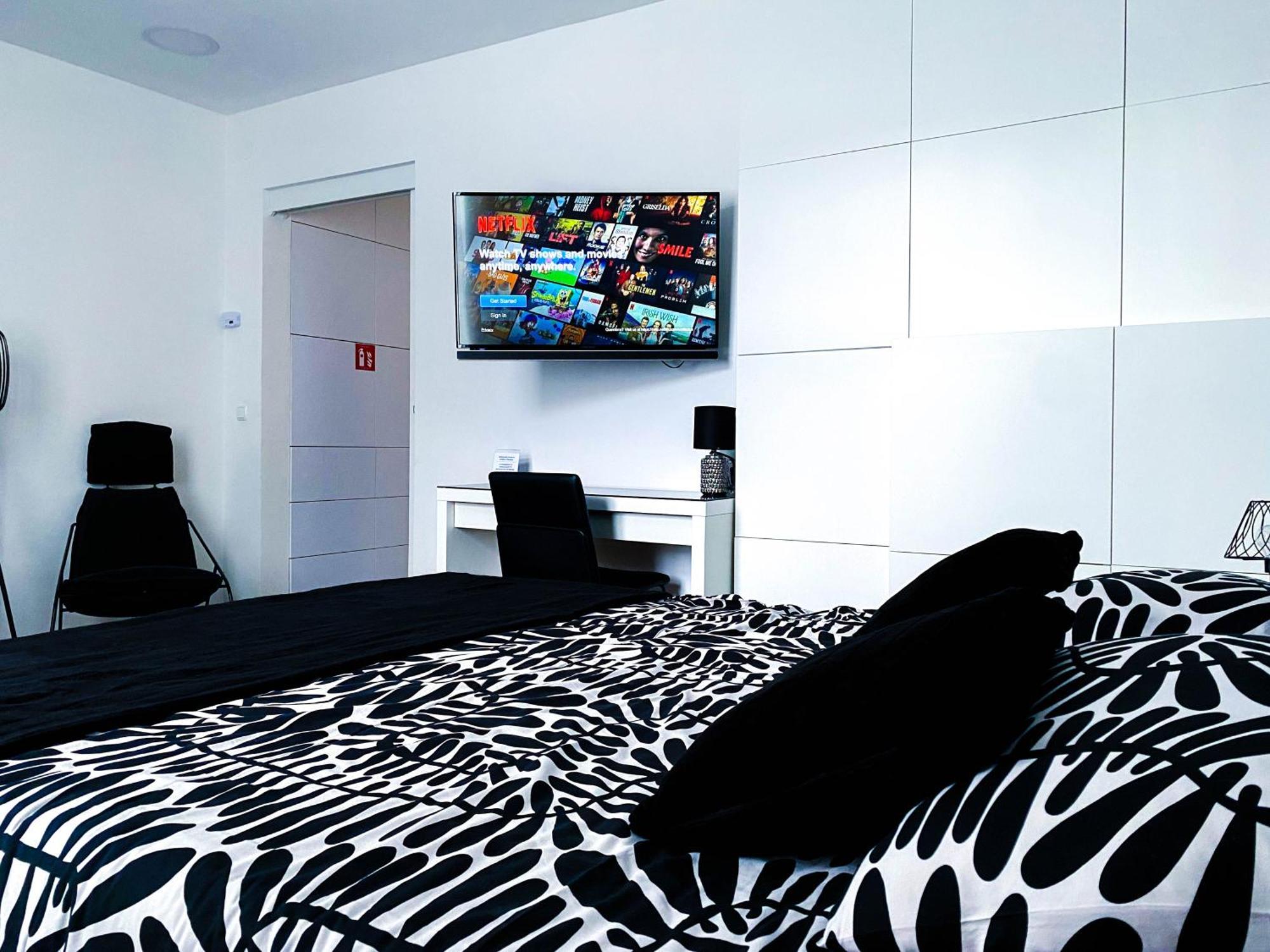 Octagon Main Square Apartment Zagreb Ngoại thất bức ảnh
