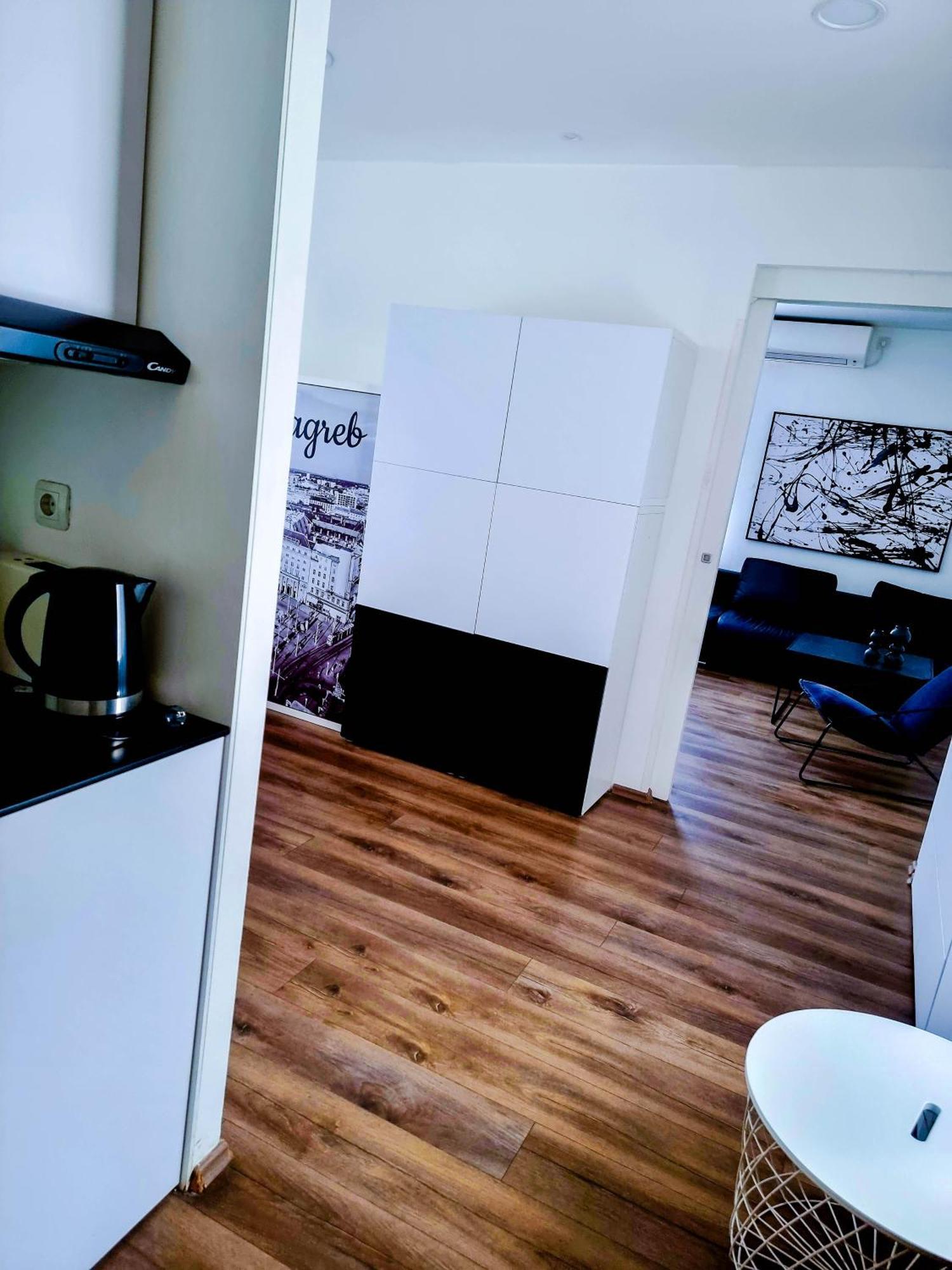 Octagon Main Square Apartment Zagreb Ngoại thất bức ảnh