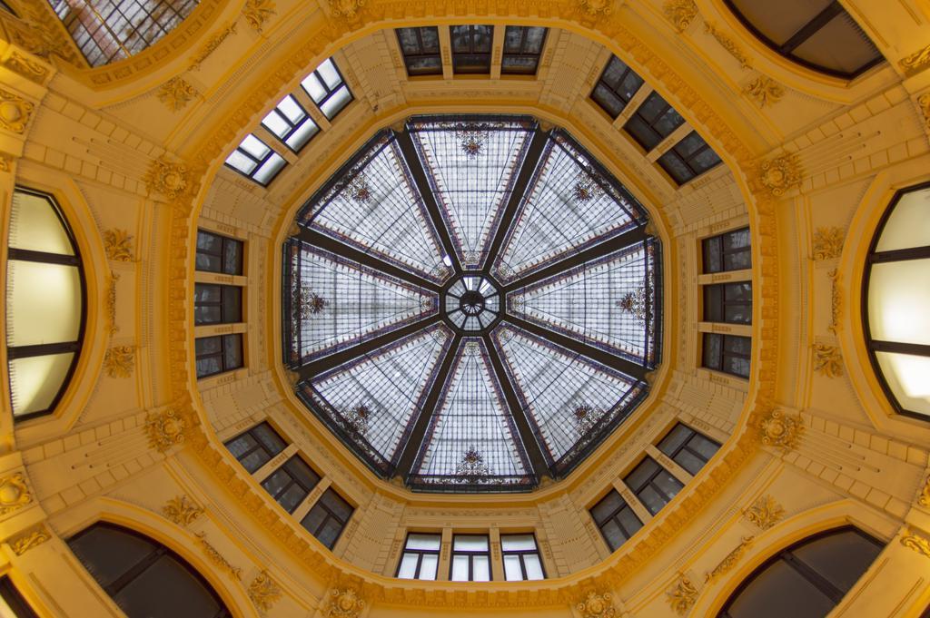 Octagon Main Square Apartment Zagreb Ngoại thất bức ảnh